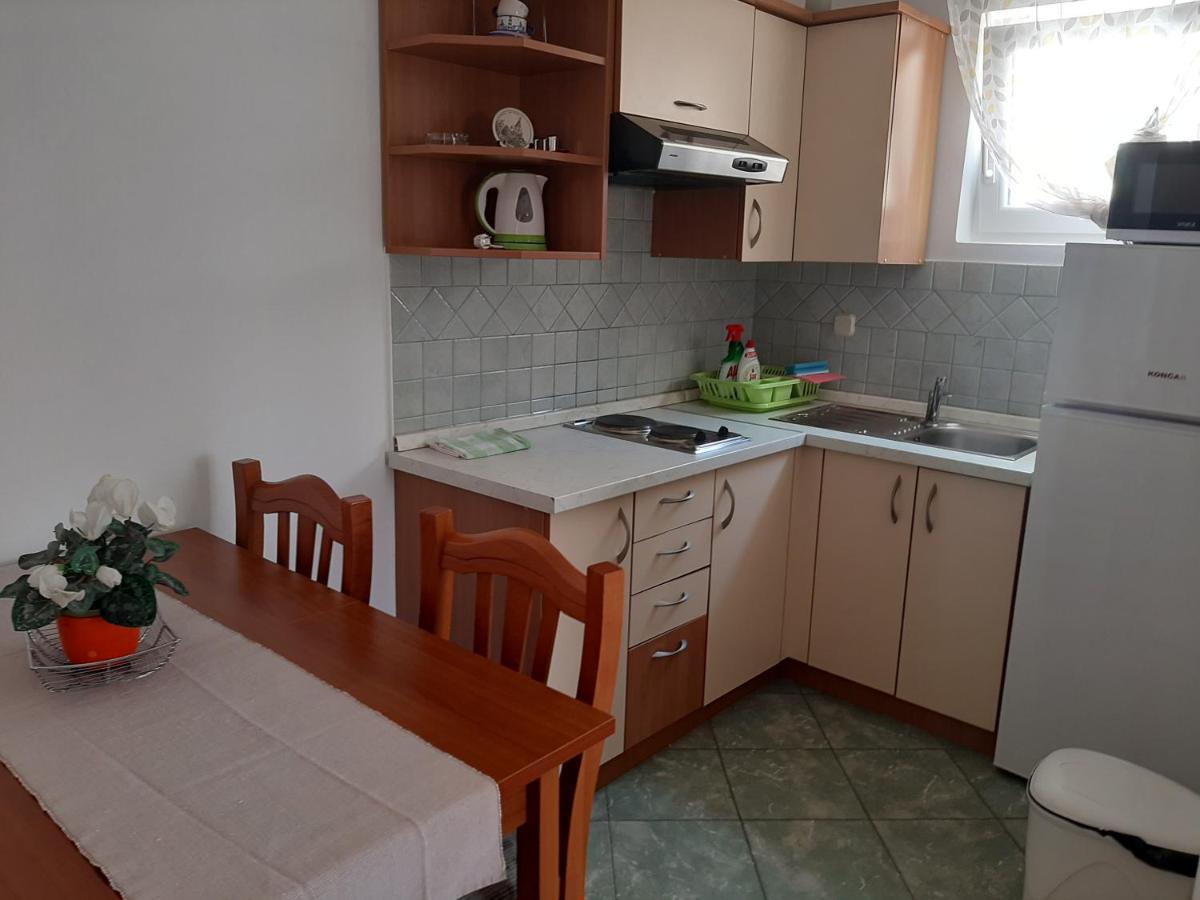 Apartma Leon *