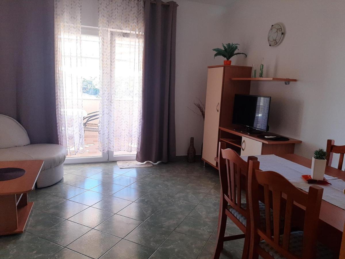 Apartma Leon